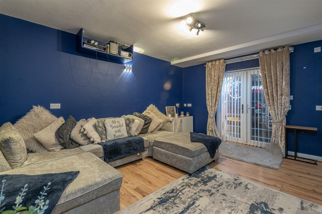 Additional property image - Saxton Avenue, Bradford