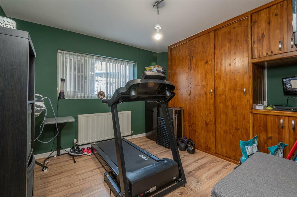 Additional property image - Saxton Avenue, Bradford
