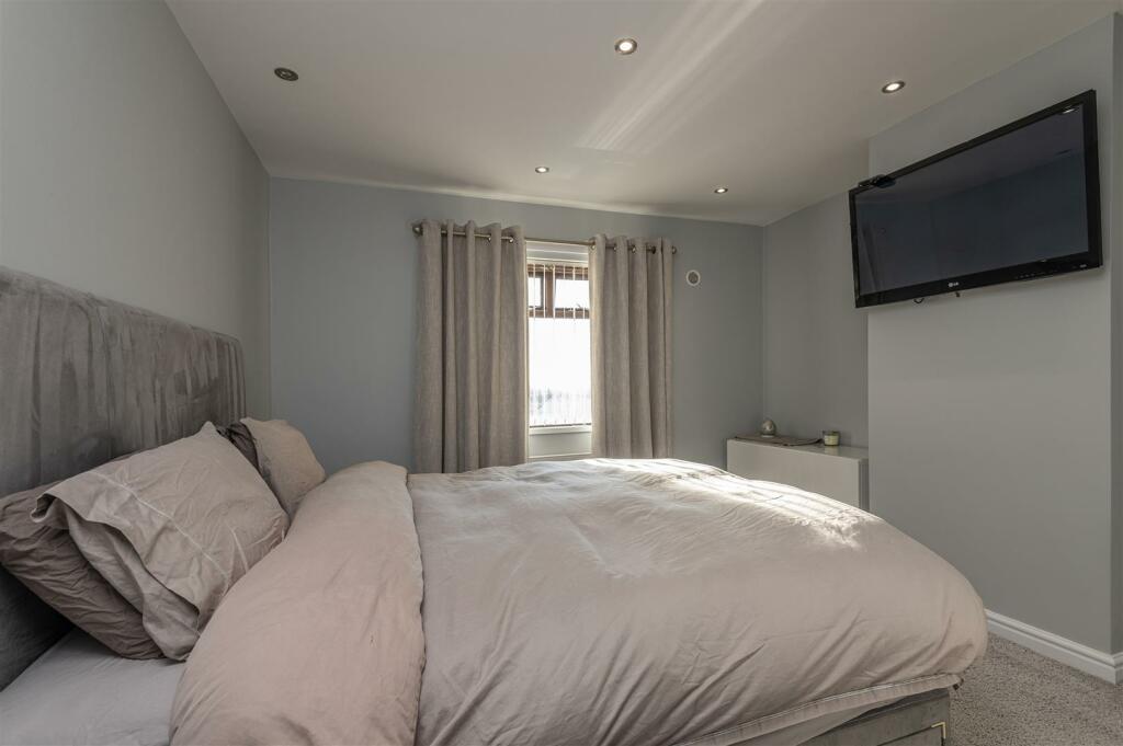 Additional property image - Saxton Avenue, Bradford