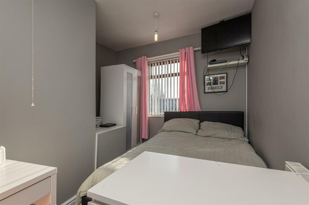 Additional property image - Saxton Avenue, Bradford
