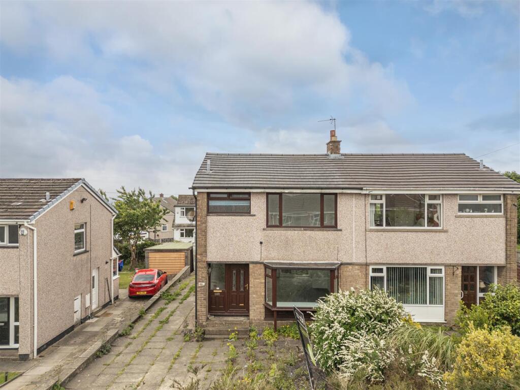 Main image of property: Illingworth Close, Illingworth, Halifax