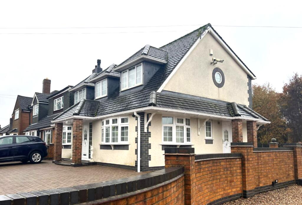 Main image of property: Land & Buildings on the SW of Cannock Wood Rd, Staffordshire, WS12 0PZ