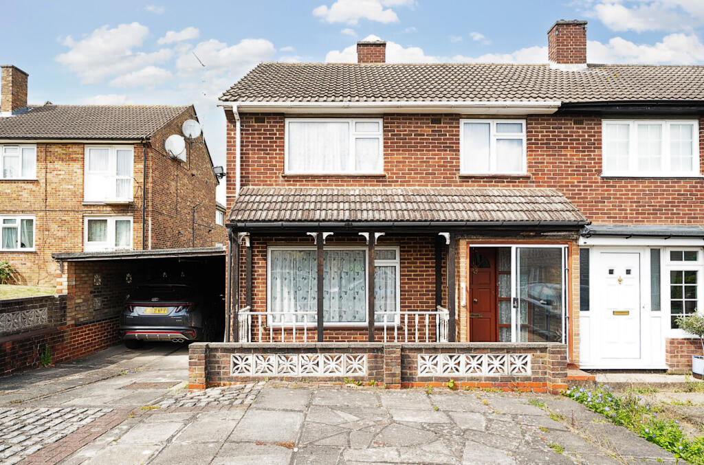 Main image of property: Pine Road, London, N11