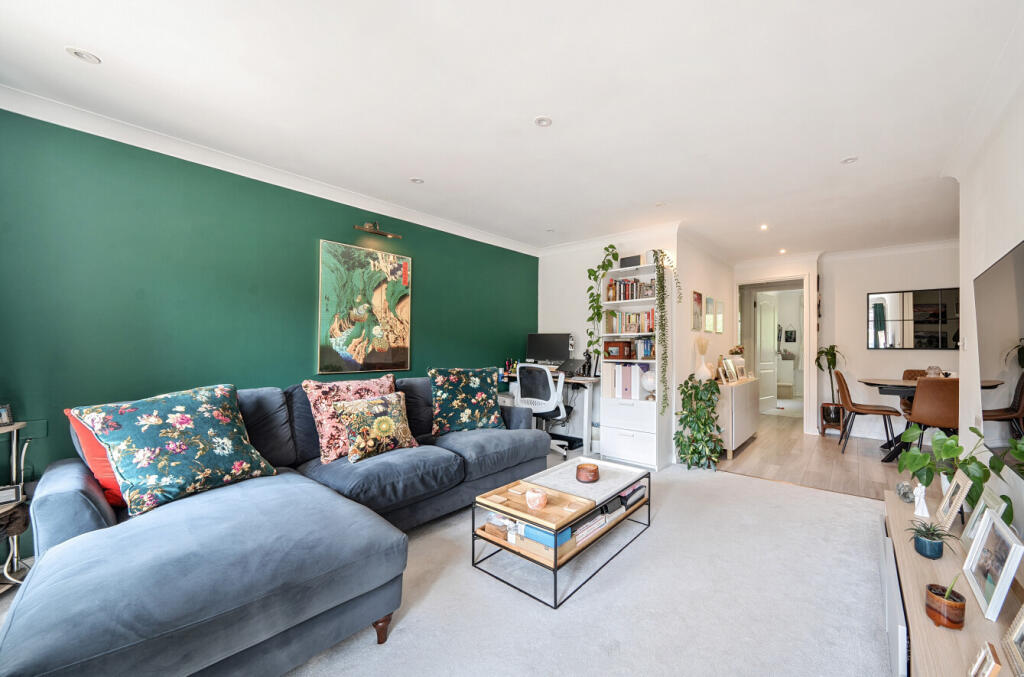 Main image of property: Botany Close, Barnet, EN4