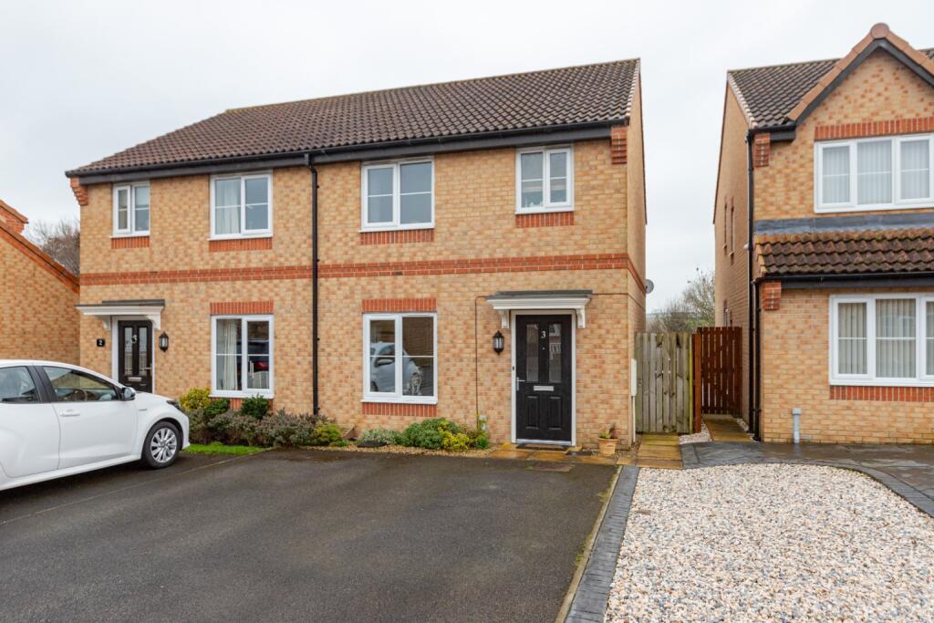 3 bedroom semidetached house for sale in Take a look at this home on