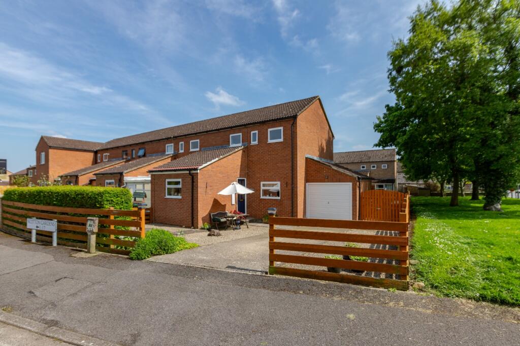 3 bedroom end of terrace house for sale in Scotton Gardens, Catterick