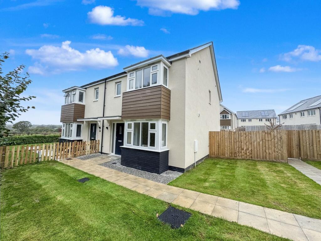 Main image of property: 3 Lukes Farm