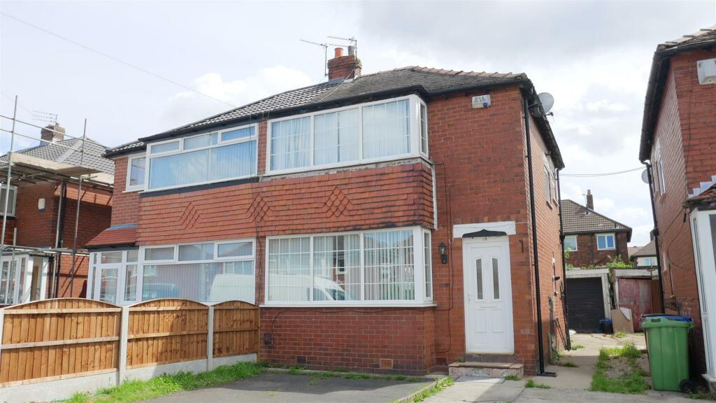 2 bedroom semidetached house for sale in Tennyson Road, Stockport, SK5