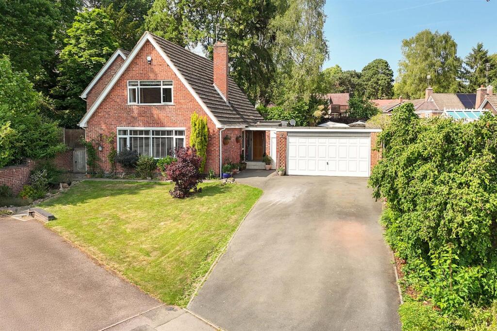 Main image of property: Hewitt Drive, Kirby Muxloe, Leicester, LE9