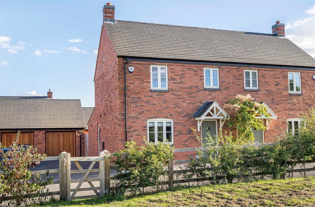 Main image of property: Ridgeway, North Kilworth, LE17