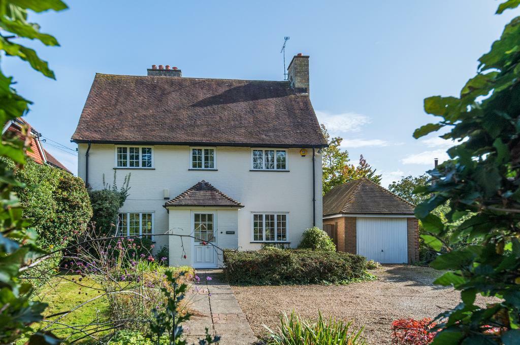 4 bedroom detached house for sale in Smallhythe Road, Tenterden, Kent