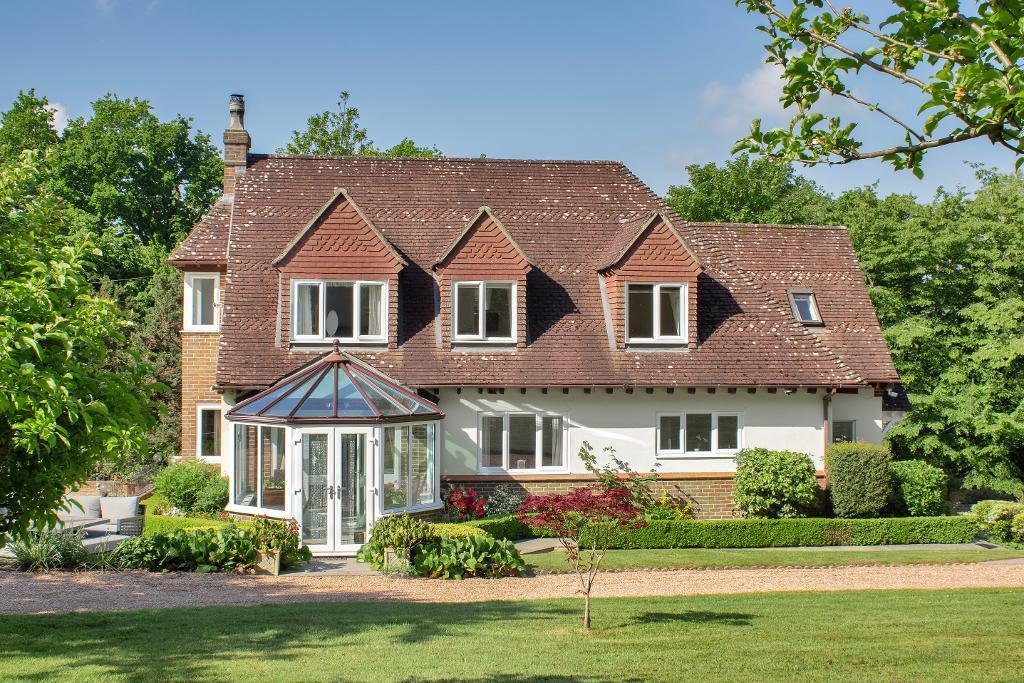 Main image of property: Rye Road, Sandhurst, Kent, TN18 5HP
