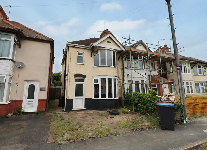 3 bedroom semidetached house for sale in Oban Road, Hinckley