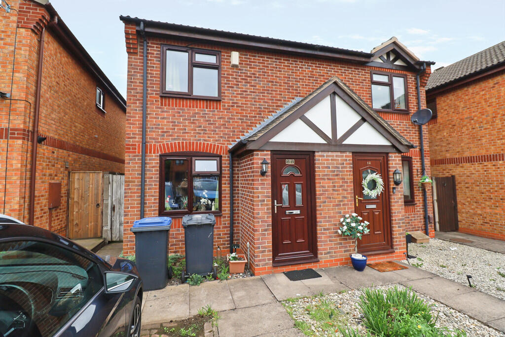 Main image of property: Waveney Close, Hinckley, Leicestershire, LE10 0BN