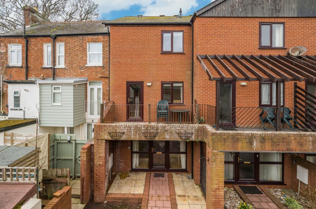 3 bedroom semidetached house for sale in Lakes Court, Old Fore Street