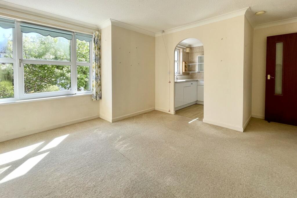 2 bedroom apartment for sale in Brewery Lane, Sidmouth, Devon, EX10