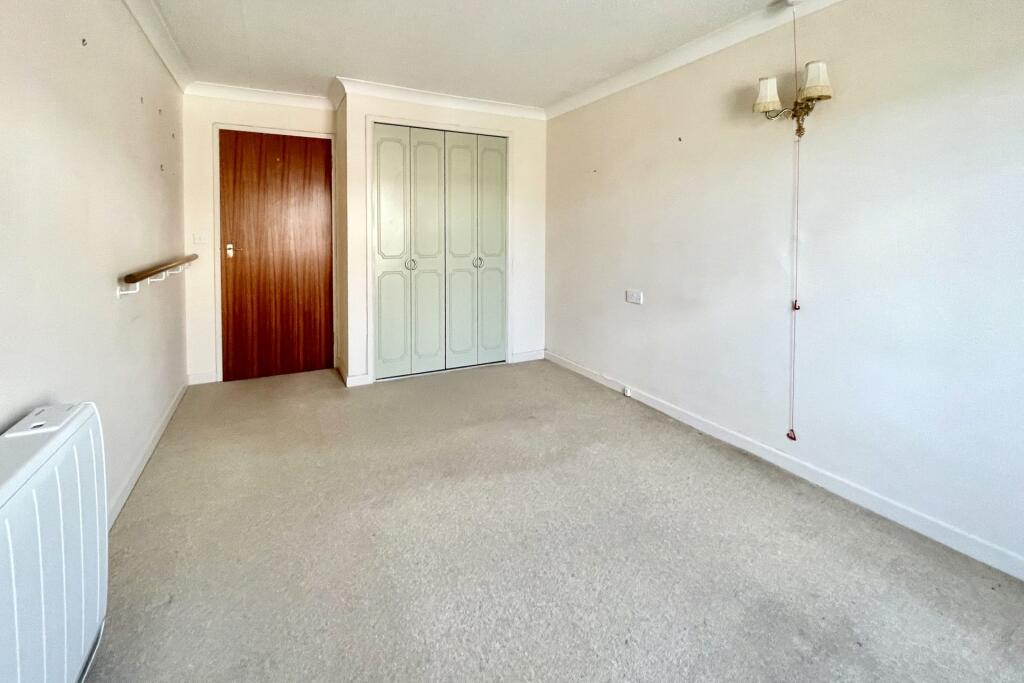 2 bedroom apartment for sale in Brewery Lane, Sidmouth, Devon, EX10