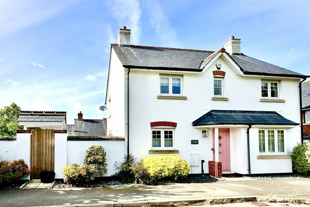 4 bedroom detached house for sale in Sid Road, Sidmouth, Devon, EX10