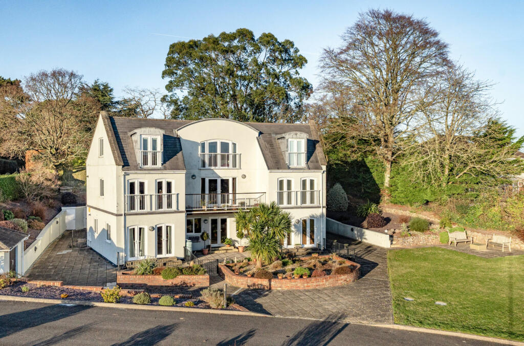 3 bedroom apartment for sale in The Heights, 70 Sidford High Street