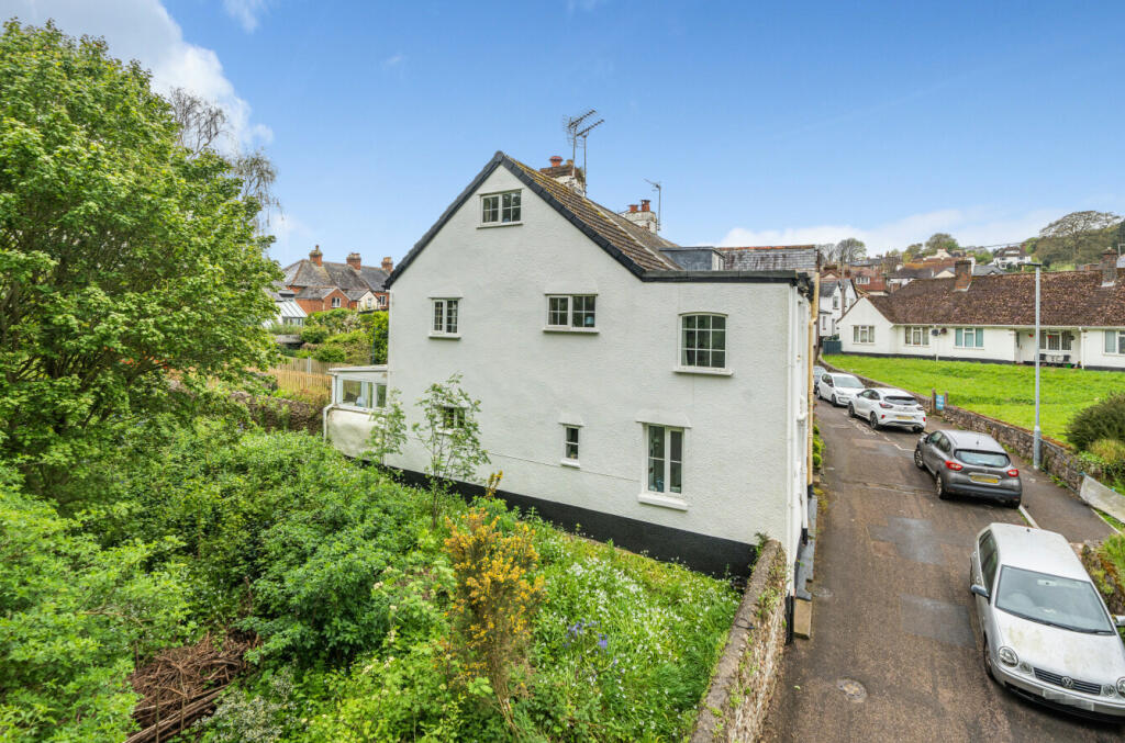 3 bedroom end of terrace house for sale in Water Lane, Sidmouth, Devon