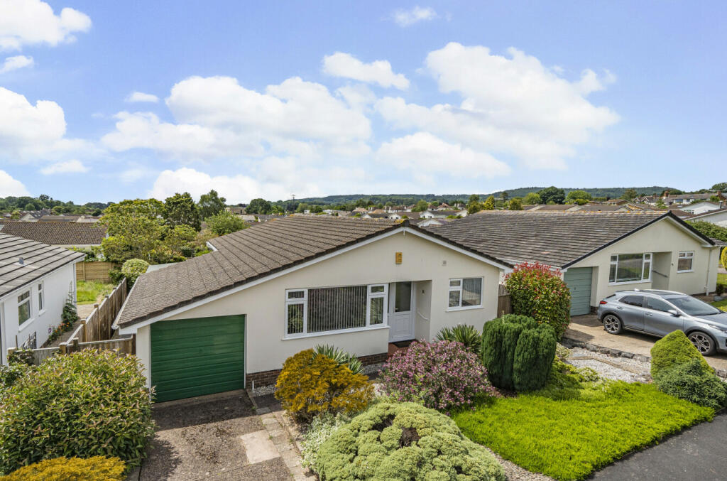2 bedroom bungalow for sale in Malden Road, Sidmouth, Devon, EX10