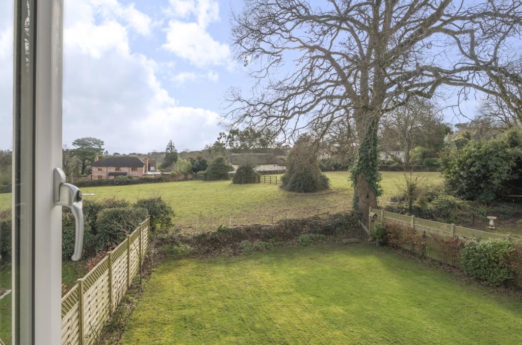 4 bedroom detached house for sale in Knowle Village, Knowle, Budleigh