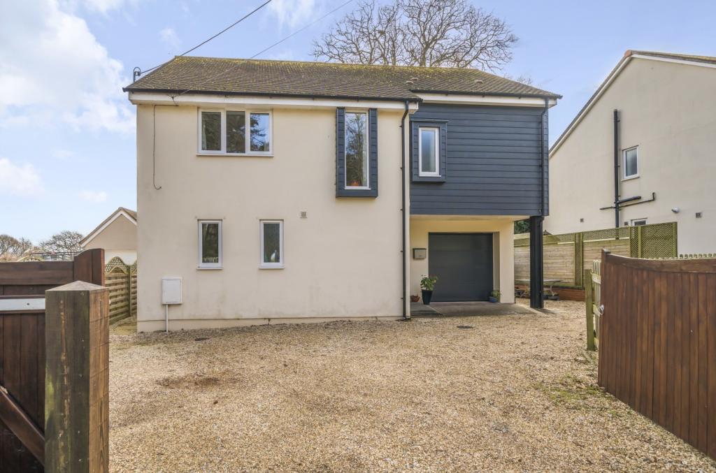 4 bedroom detached house for sale in Knowle Village, Knowle, Budleigh
