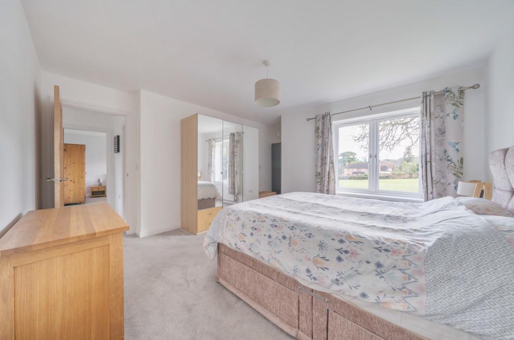 4 bedroom detached house for sale in Knowle Village, Knowle, Budleigh