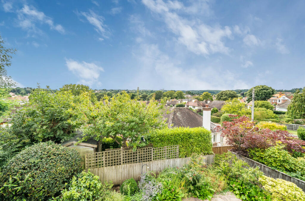 3 bedroom detached house for sale in Elmside, Budleigh Salterton, Devon