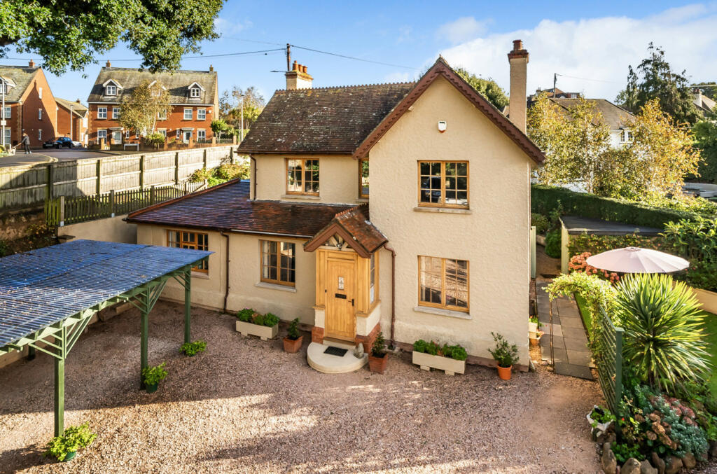 3 bedroom detached house for sale in Station Road, Budleigh Salterton