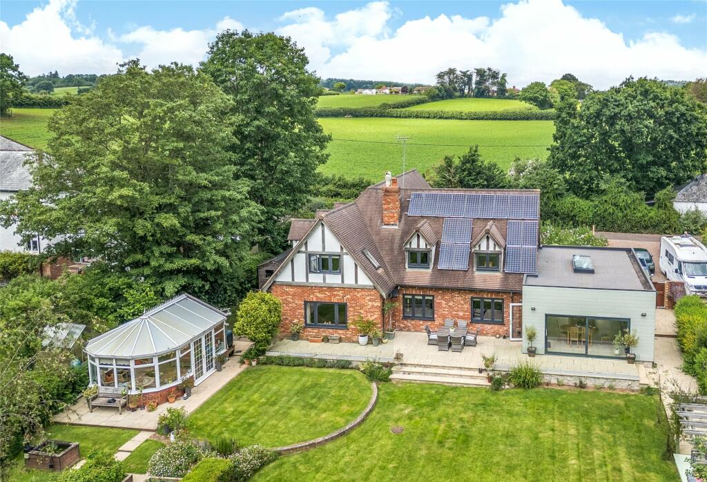 5 bedroom detached house for sale in Knowle Road, Budleigh Salterton