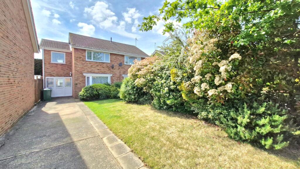 Main image of property: Feneley Close, DEEPING ST JAMES, Peterborough, PE6