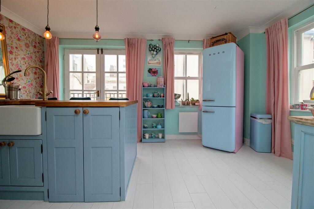 Additional property image - Russell Mews, Brighton