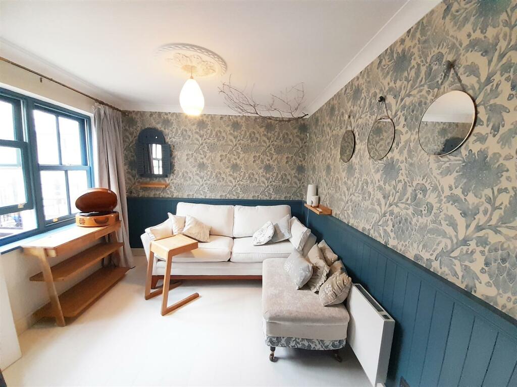 Additional property image - Russell Mews, Brighton