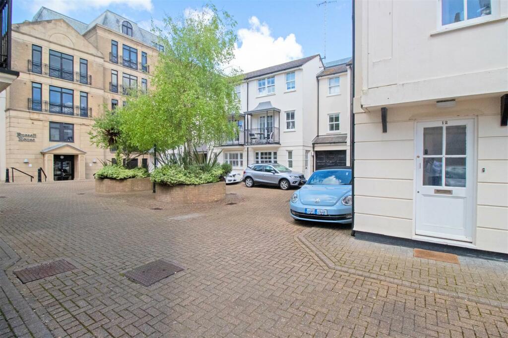 Additional property image - Russell Mews, Brighton