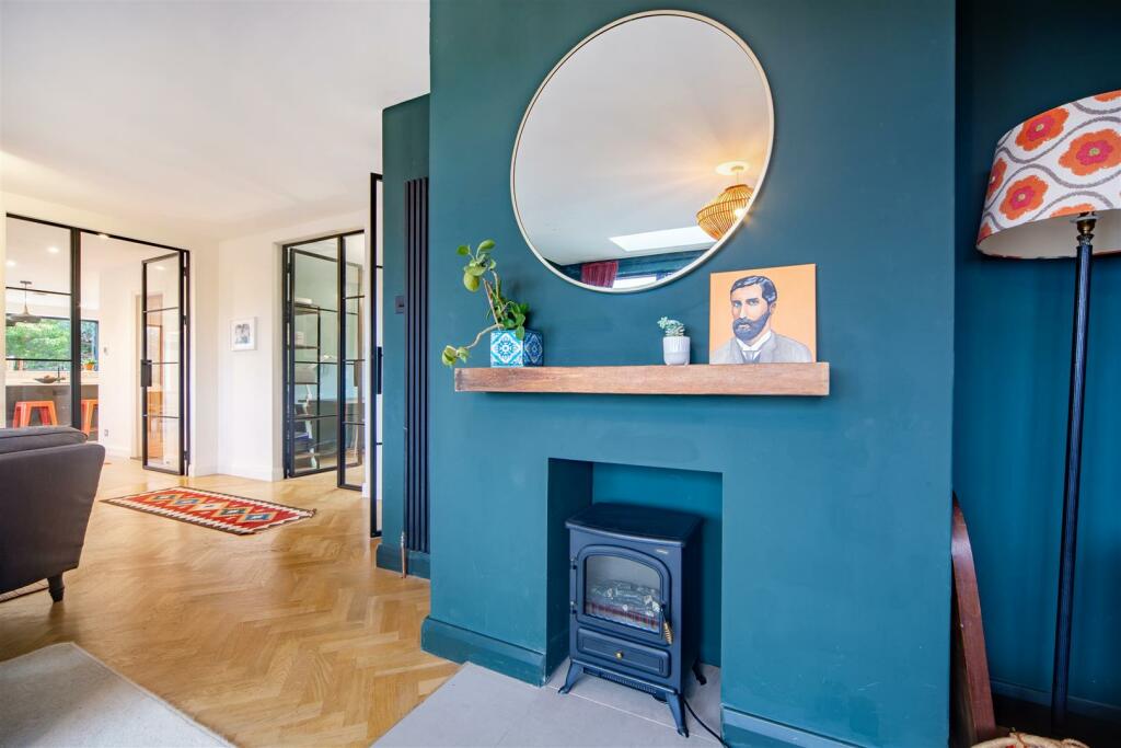 Additional property image - Withdean Close, Brighton