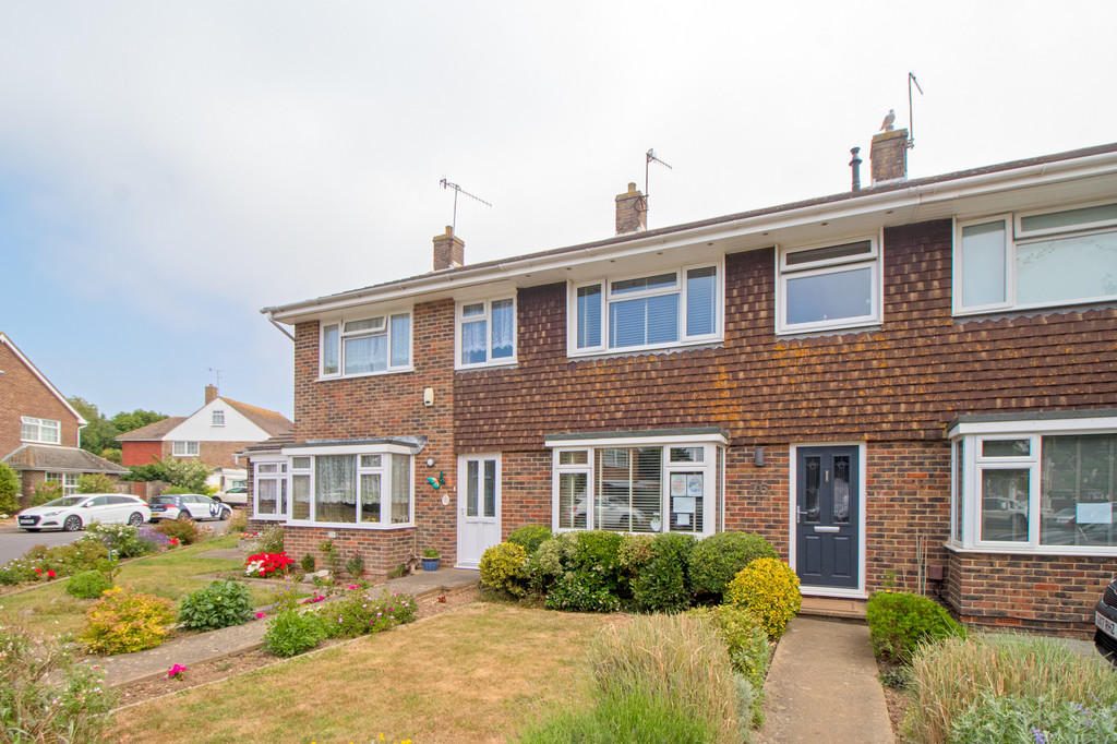 3 bedroom terraced house for sale in Greenacres, ShorehambySea, BN43
