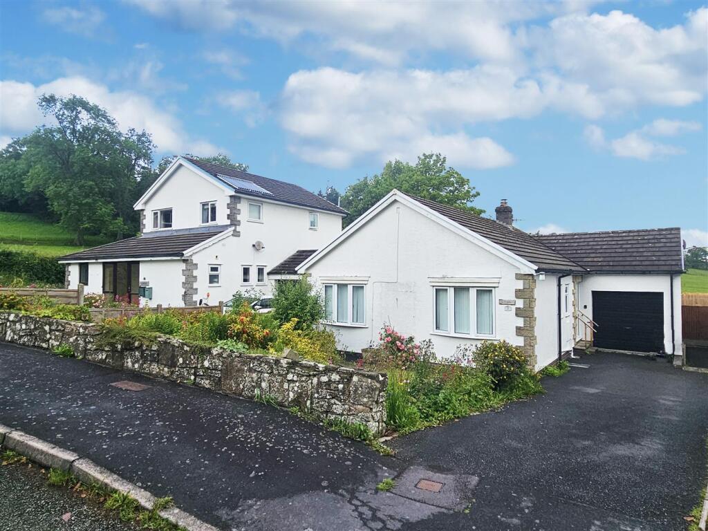 Main image of property: Clawdd Lane, New Radnor, Presteigne