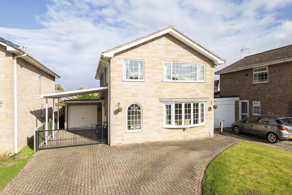 4 bedroom detached house for sale in Broad Acres, Haxby, York, YO32 3WL