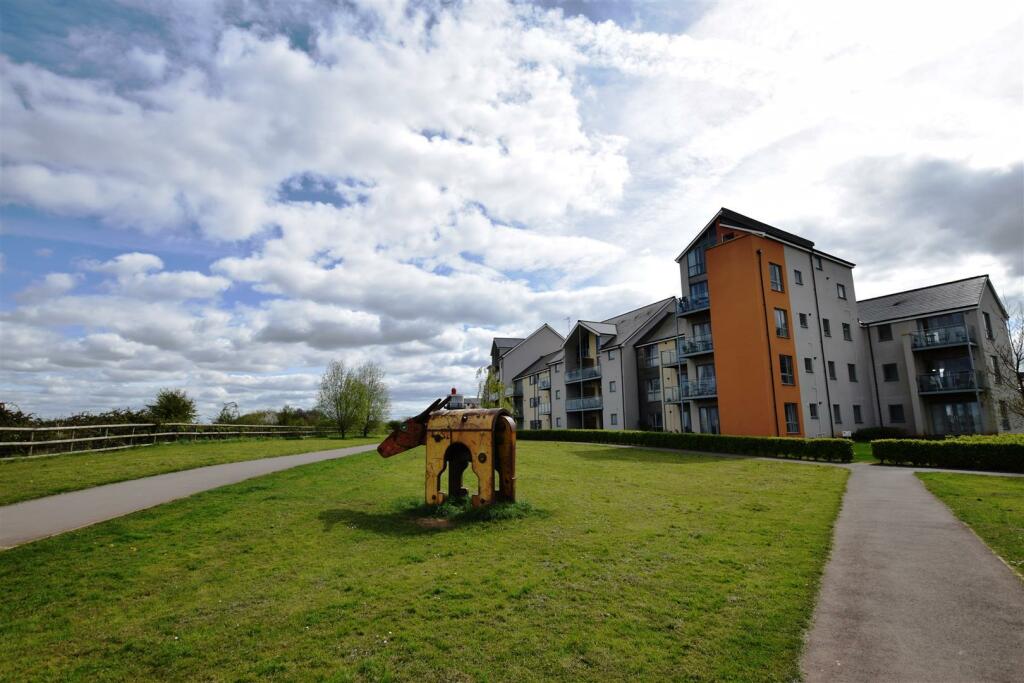 2 bedroom apartment for sale in Kittiwake Drive, Portishead, BS20