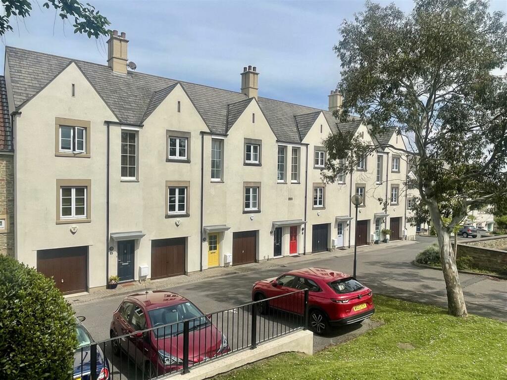 3 bedroom town house for sale in Kilkenny Place, Portishead, BS20
