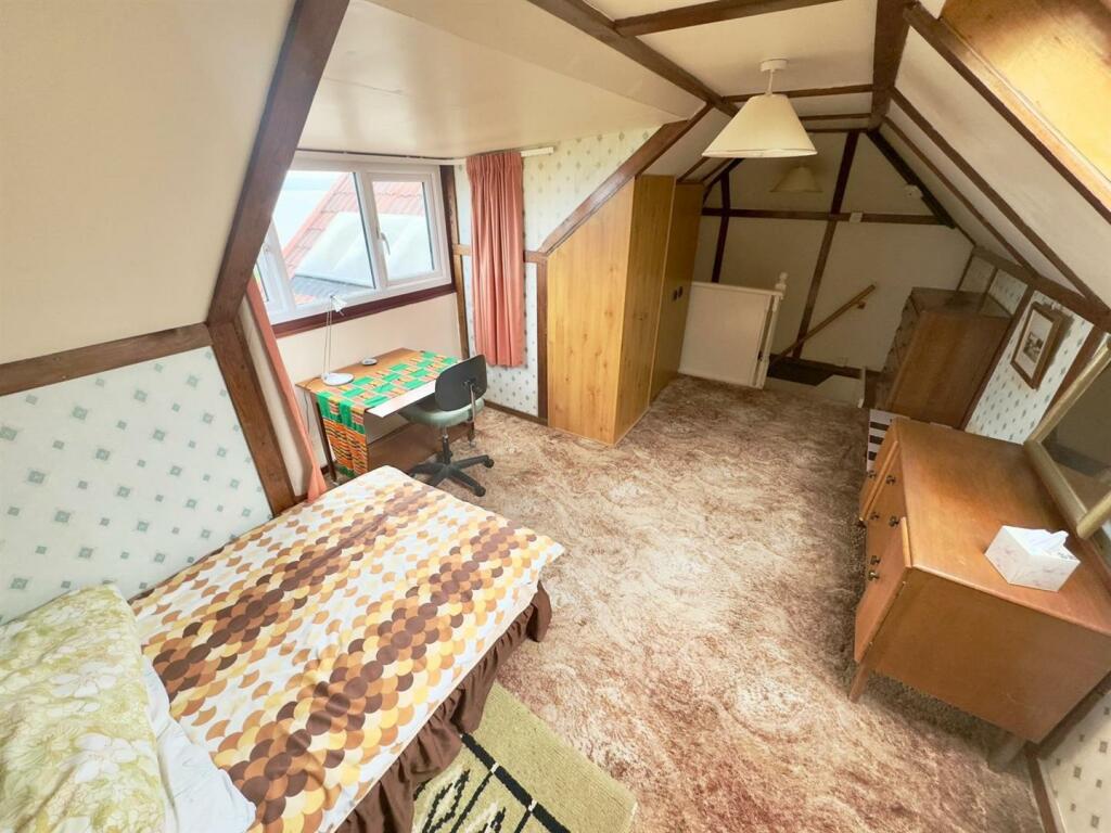 Additional property image - Hillcrest Road, Portishead