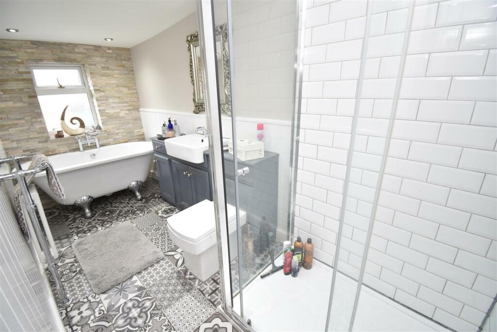 Additional property image - Clevedon Road, Weston-In-Gordano