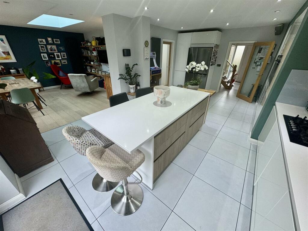Additional property image - Debeccas Lane, Easton-In-Gordano
