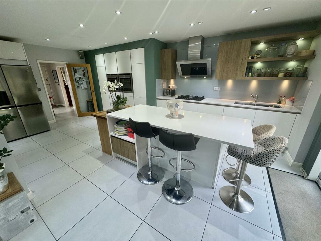 Additional property image - Debeccas Lane, Easton-In-Gordano