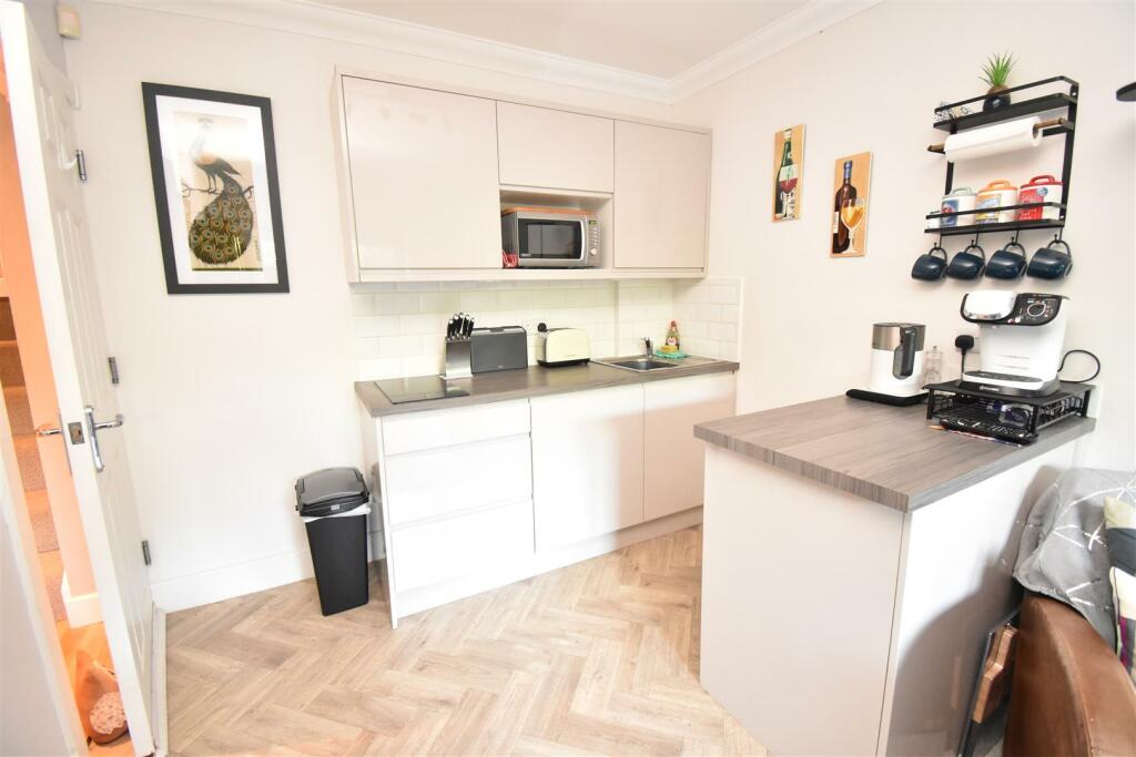 Additional property image - Brackenwood Gardens, Portishead