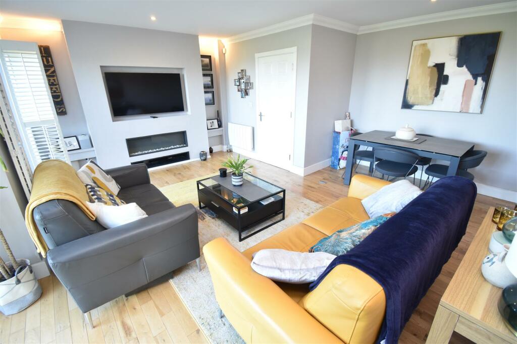 Additional property image - Brackenwood Gardens, Portishead