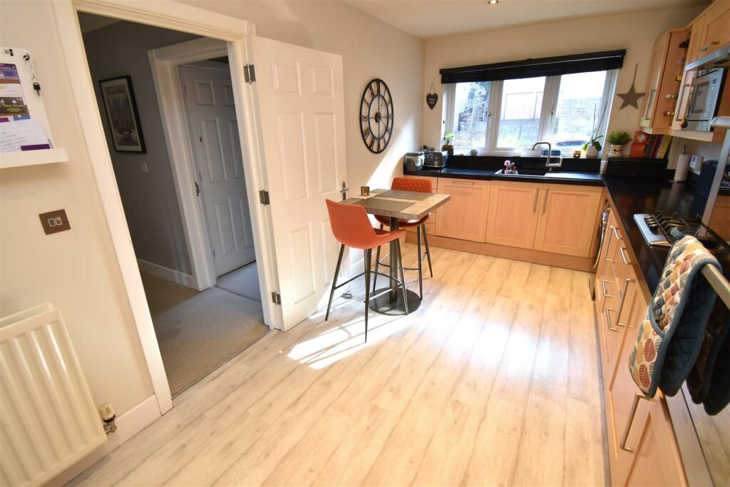 Additional property image - Brackenwood Gardens, Portishead