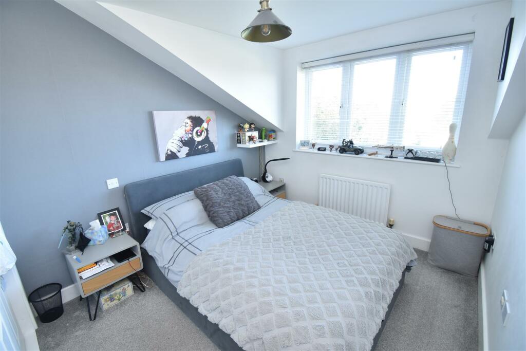 Additional property image - Brackenwood Gardens, Portishead