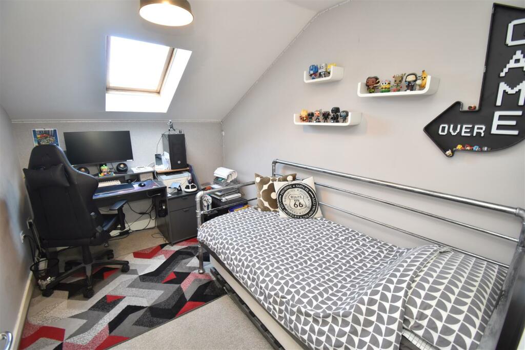 Additional property image - Brackenwood Gardens, Portishead